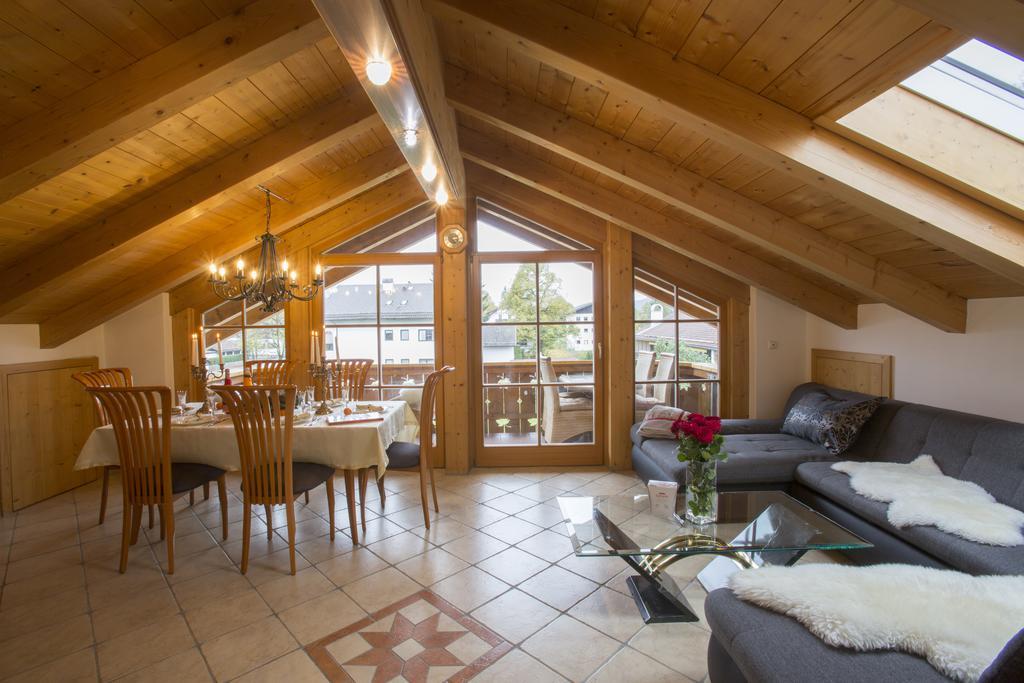 Golden Gapa Penthouse 1 Apartment Garmisch-Partenkirchen Exterior foto